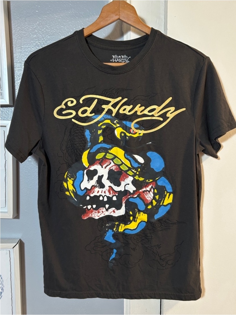 Ed Hardy Skull Black Short-Sleeve Tee with Yellow & Blue Graphic Size S